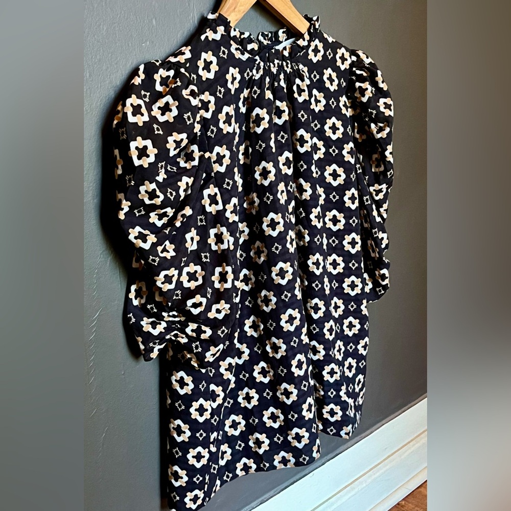 NWT patterned LOFT top, XS petite